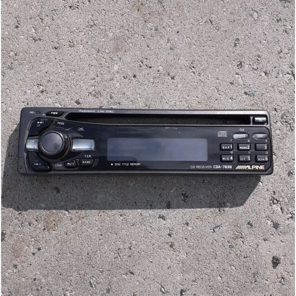 ALPINE CDA-7838 CD Player Ai CD Shuttle Control 1 bit DAC Faceplate Only
